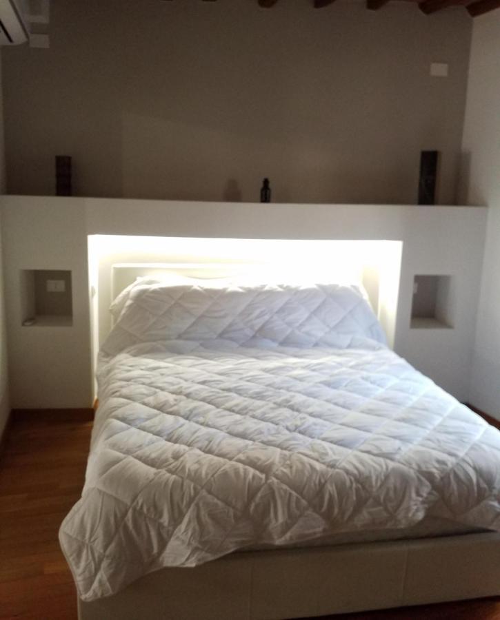 Contemporary Rooms Сан-Джиминьяно Экстерьер фото